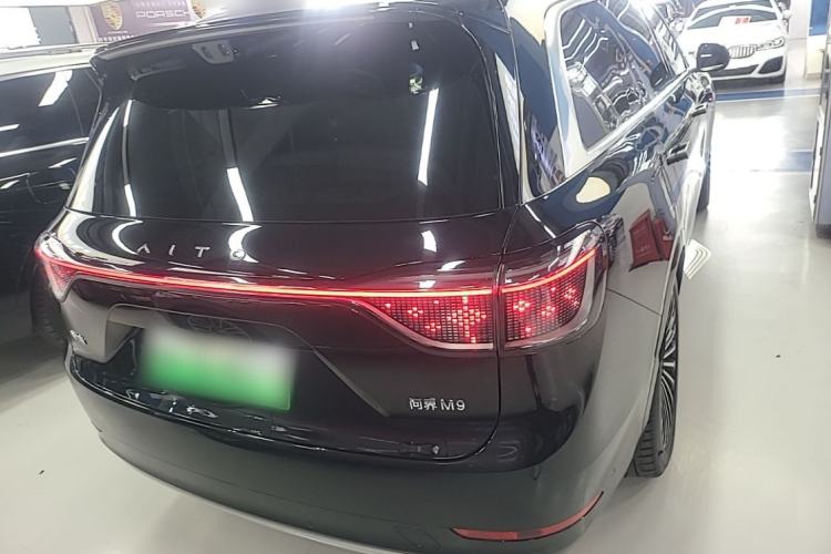 Used Hima AITO M9 2025 Extended-Range Ultra Version 52 kWh 6-Seater Rear