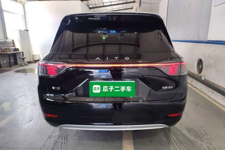 Used Hima AITO M9 2025 Extended-Range Ultra Version 52 kWh 5-Seater Edition Rear