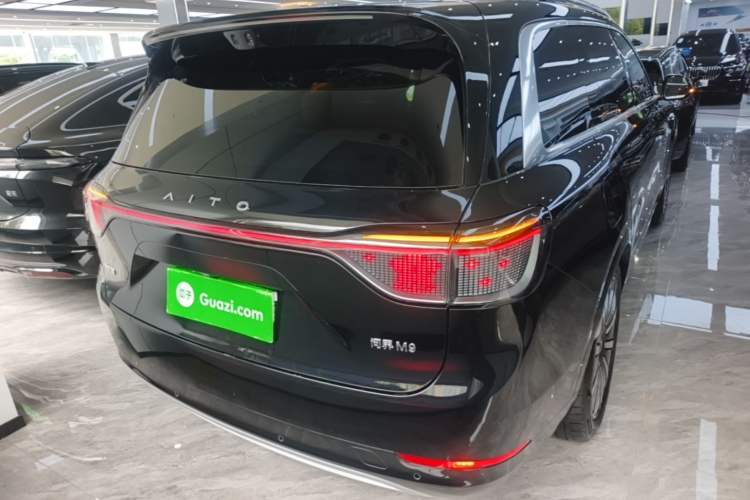 Used Hima AITO M9 2025 Extended-Range Ultra Version 52 kWh 5-Seater Edition Rear