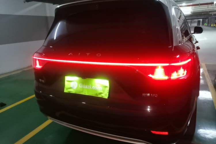 Used Hima AITO M9 2025 Extended-Range Ultra Version 52 kWh 6-Seater Rear