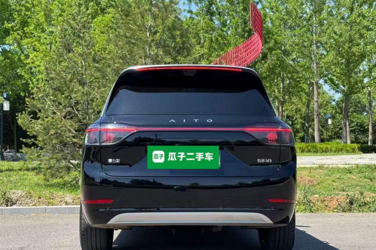 Used Hima AITO M9 2025 Extended-Range Ultra Version 52 kWh 6-Seater Rear