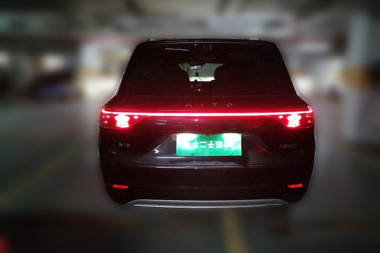 Used Hima AITO M9 2025 Pure Electric Ultra Version 100 kWh 6-Seater Model Rear