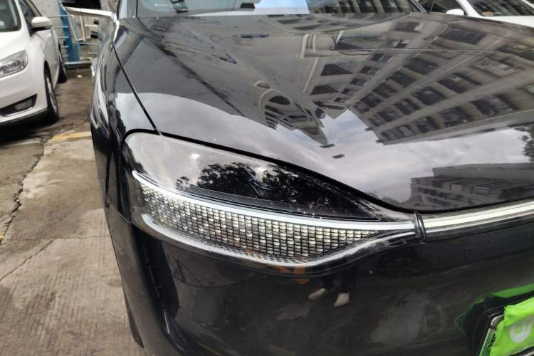 Used Hima AITO M9 2025 Extended-Range Ultra Version 52 kWh 6-Seater Right Front Headlight