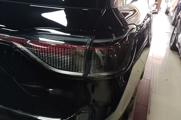 Used Hima AITO M9 2025 Extended-Range Ultra Version 52 kWh 6-Seater Right Rear Taillight