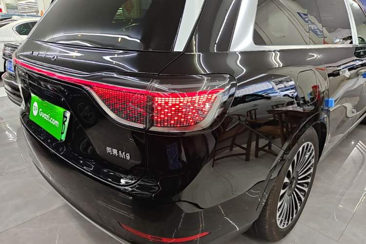 Used Hima AITO M9 2025 Extended-Range Ultra Version 52 kWh 5-Seater Edition Right Rear Taillight