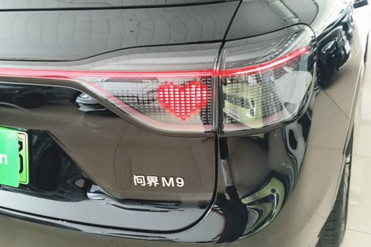 Used Hima AITO M9 2025 Extended-Range Ultra Version 52 kWh 6-Seater Right Rear Taillight