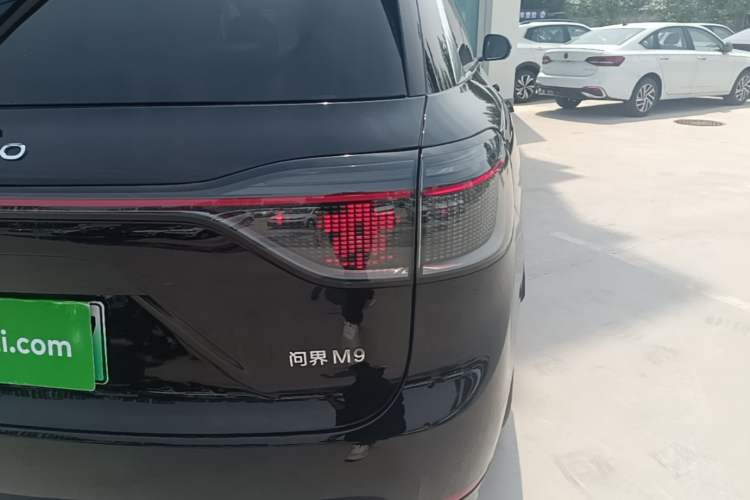 Used Hima AITO M9 2025 Extended-Range Ultra Version 52 kWh 5-Seater Edition Right Rear Taillight