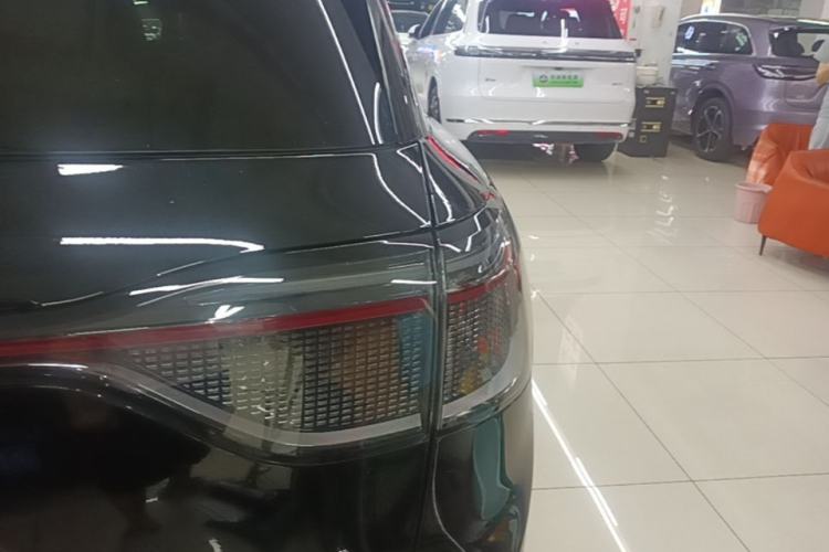 Used Hima AITO M9 2025 Extended-Range Ultra Version 52 kWh 6-Seater Right Rear Taillight