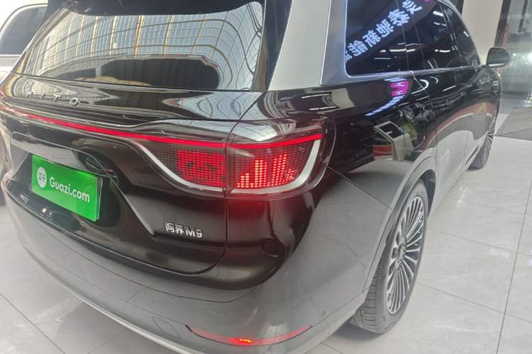 Used Hima AITO M9 2025 Extended-Range Ultra Version 52 kWh 6-Seater Right Rear Taillight