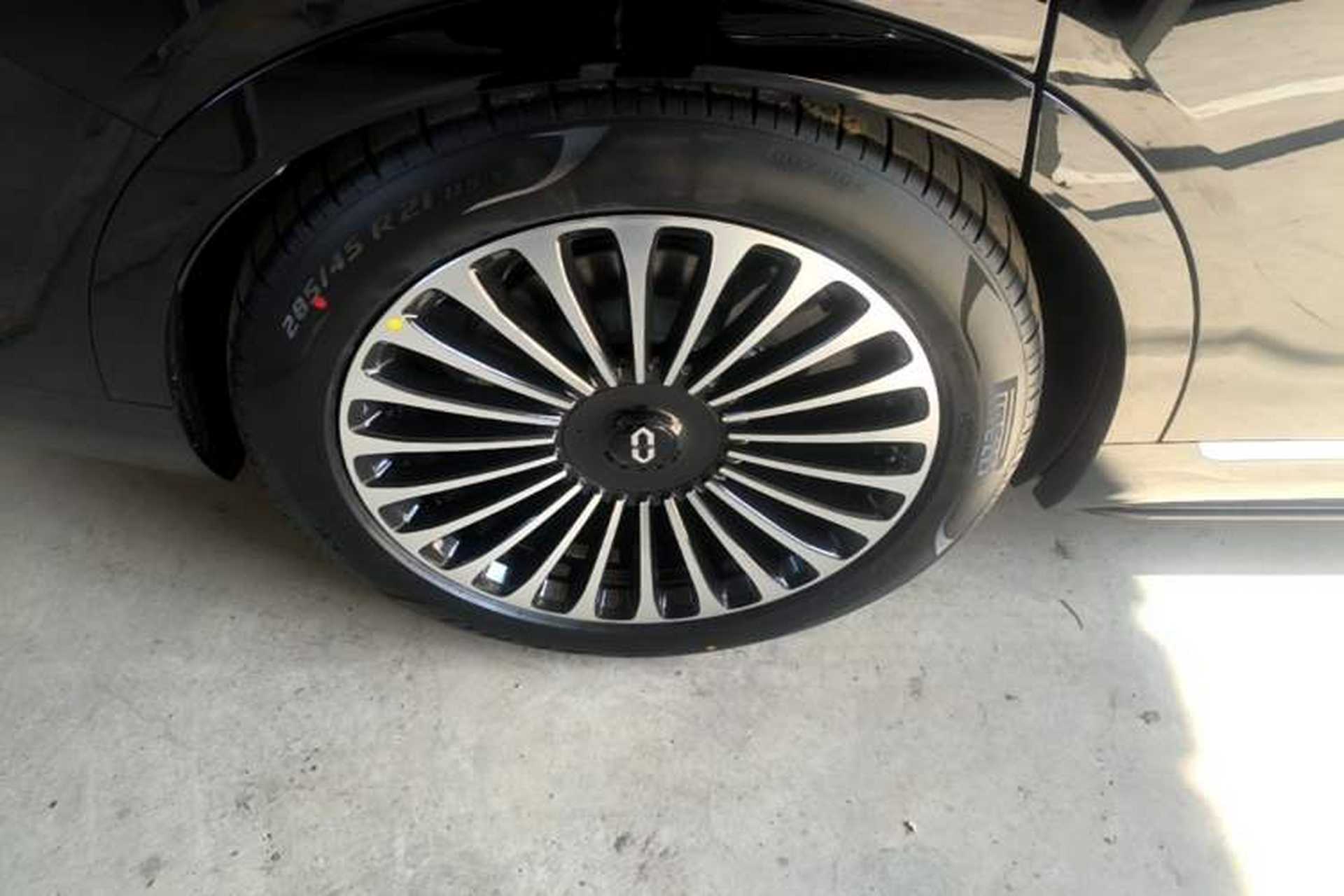 Used Hima AITO M9 2025 Model Range-Extended Ultra Edition 52kWh 6-seater (896-line LiDAR) Right Rear Wheel Hub