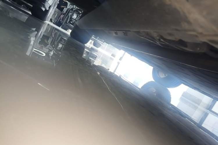 Used Hima AITO M9 2025 Extended-Range Ultra Version 52 kWh 6-Seater Right Side Sill