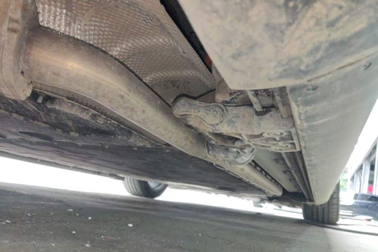 Used Hima AITO M9 2025 Extended-Range Ultra Version 52 kWh 6-Seater Right Side Sill