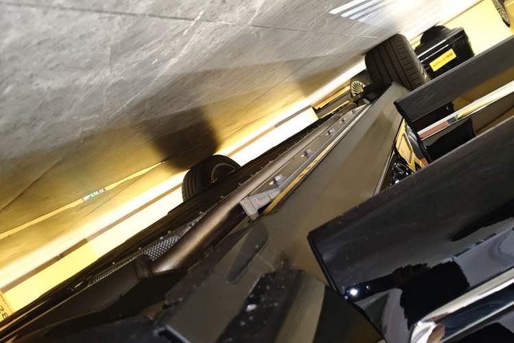 Used Hima AITO M9  Right Side Sill