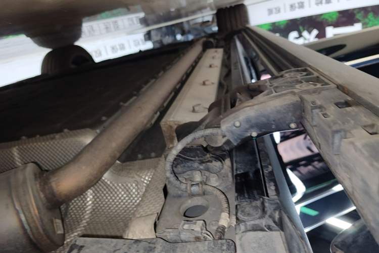 Used Hima AITO M9 2025 Extended-Range Ultra Version 52 kWh 6-Seater Right Side Sill