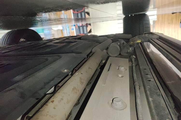 Used Hima AITO M9 2025 Extended-Range Ultra Version 52 kWh 6-Seater Right Side Sill