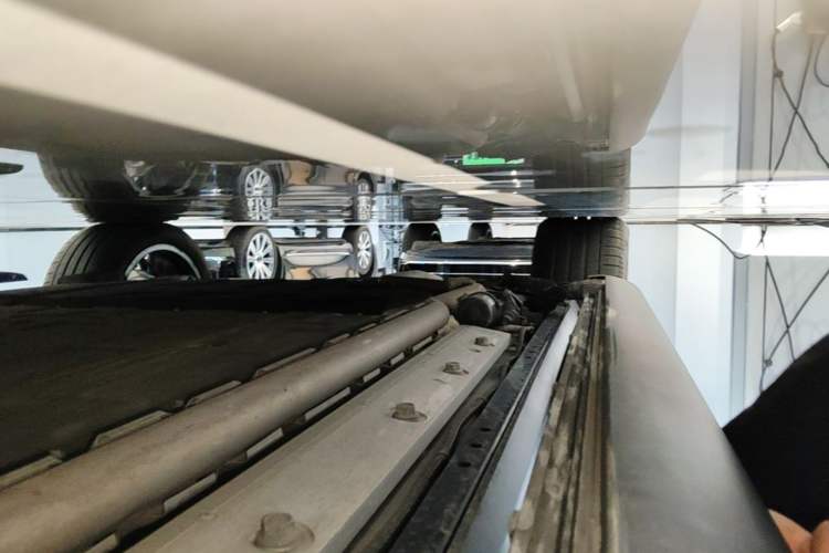Used Hima AITO M9 2025 Extended-Range Ultra Version 52 kWh 6-Seater Right Side Sill