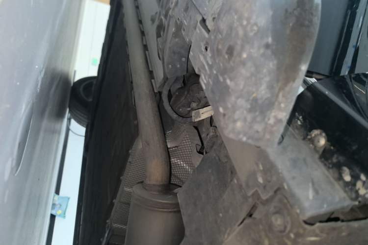 Used Hima AITO M9 2025 Extended-Range Ultra Version 52 kWh 6-Seater Right Side Sill