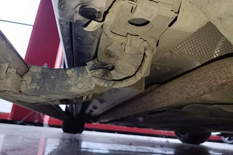 Used Hima AITO M9 2025 Extended-Range Ultra Version 52 kWh 6-Seater Right Side Sill