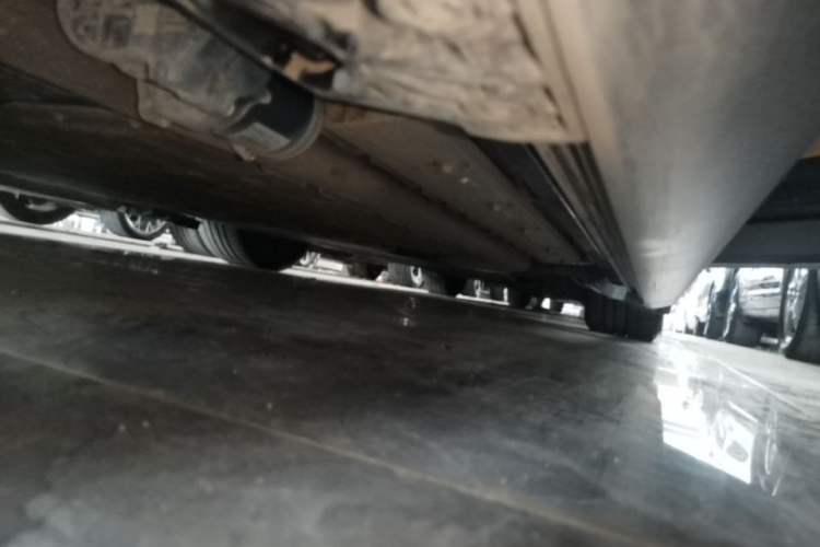 Used Hima AITO M9 2025 Extended-Range Ultra Version 52 kWh 6-Seater Right Side Sill