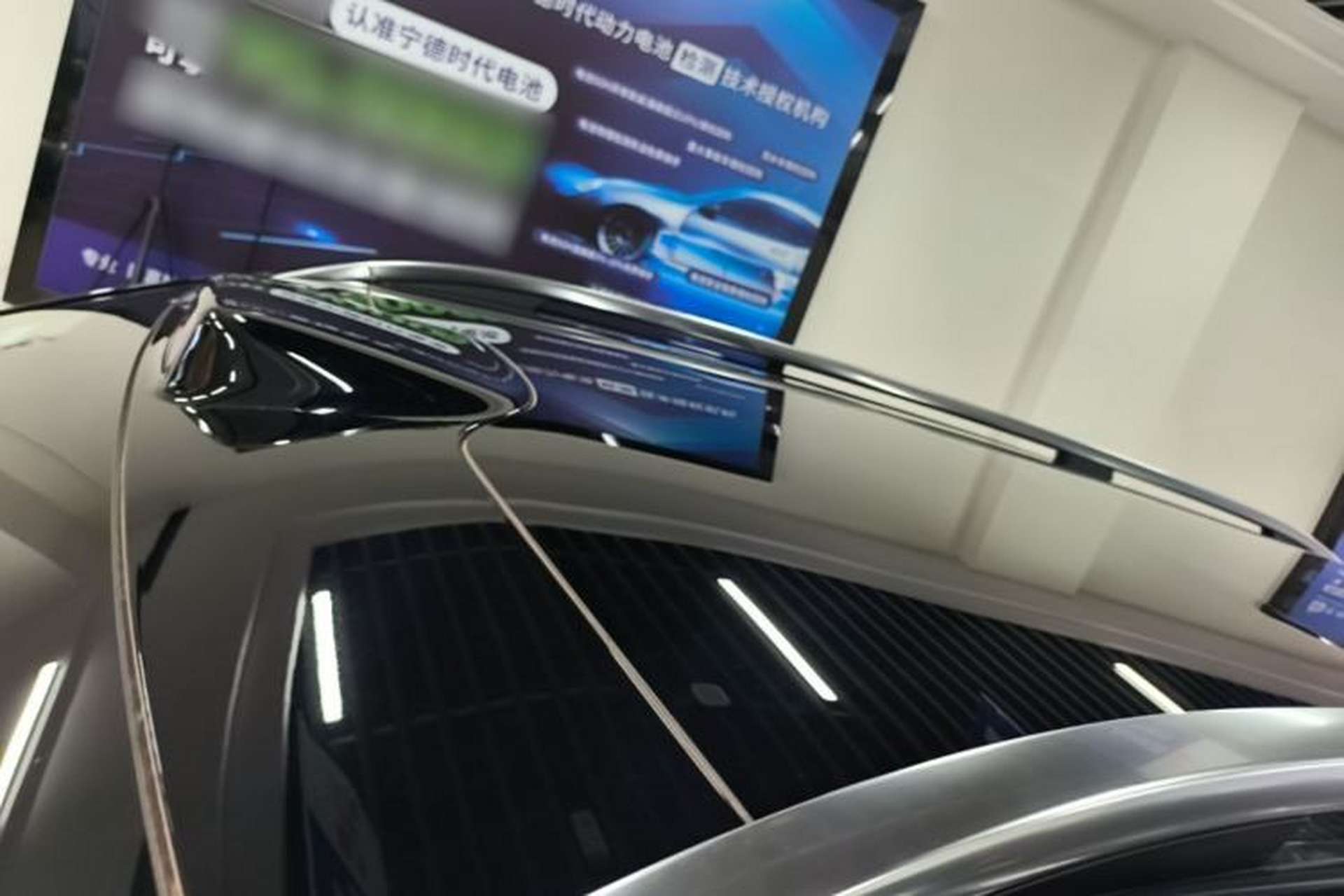 Used Hima AITO M9 2025 Extended-Range Ultra Version 52 kWh 6-Seater Roof