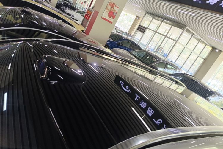Used Hima AITO M9 2025 Extended-Range Ultra Version 52 kWh 6-Seater Roof