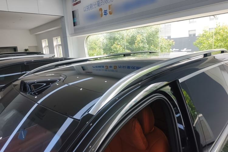 Used Hima AITO M9 2025 Extended-Range Ultra Version 52 kWh 5-Seater Edition Roof