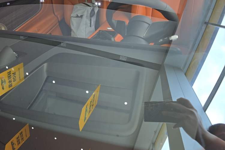Used Hima AITO M9 2025 Extended-Range Max Version 52 kWh 6-Seater Edition Roof