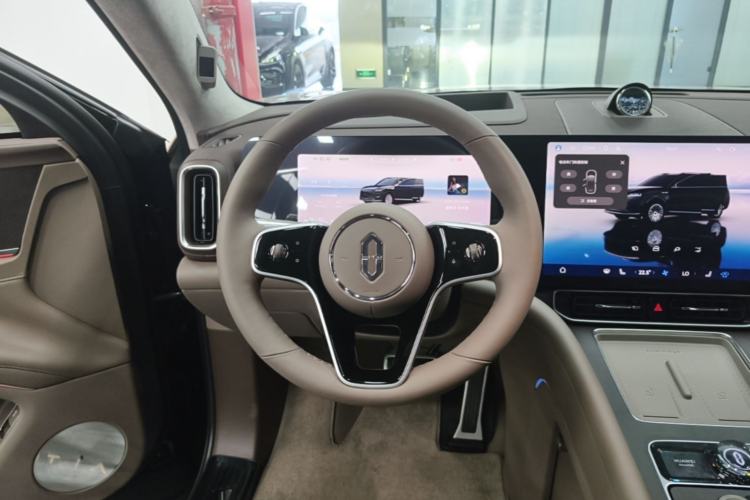 Used Hima AITO M9 2025 Extended-Range Ultra Version 52 kWh 5-Seater Edition Steering Wheel