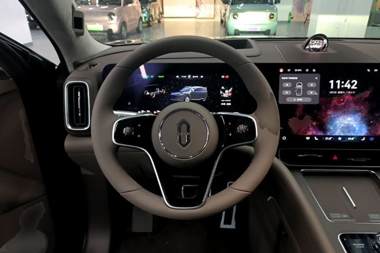 Used Hima AITO M9 2025 Model Range-Extended Ultra Edition 52kWh 6-seater (896-line LiDAR) Steering Wheel