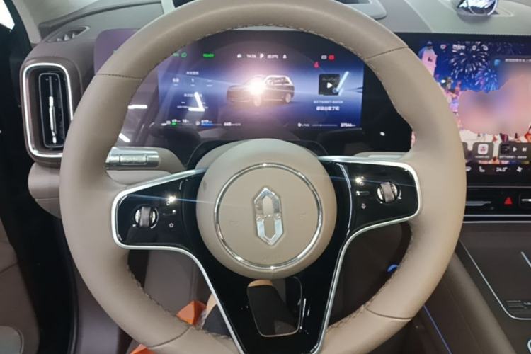 Used Hima AITO M9 2025 Extended-Range Ultra Version 52 kWh 6-Seater Steering Wheel