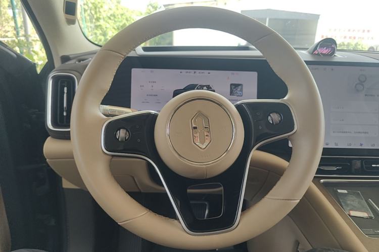 Used Hima AITO M9 2025 Extended-Range Ultra Version 52 kWh 6-Seater Steering Wheel