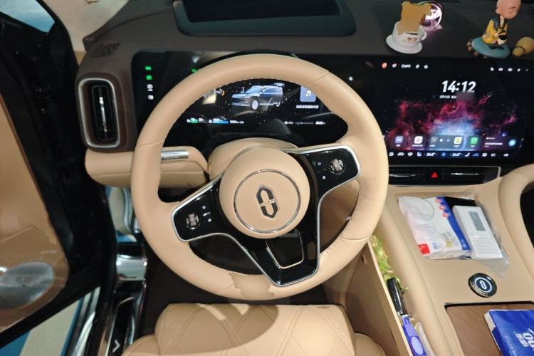 Used Hima AITO M9 2025 Extended-Range Ultra Version 52 kWh 5-Seater Edition Steering Wheel
