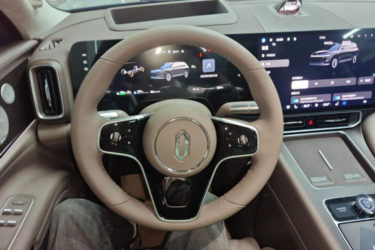 Used Hima AITO M9 2025 Extended-Range Ultra Version 52 kWh 6-Seater Steering Wheel