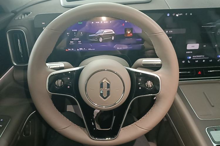 Used Hima AITO M9 2025 Extended-Range Ultra Version 52 kWh 5-Seater Edition Steering Wheel