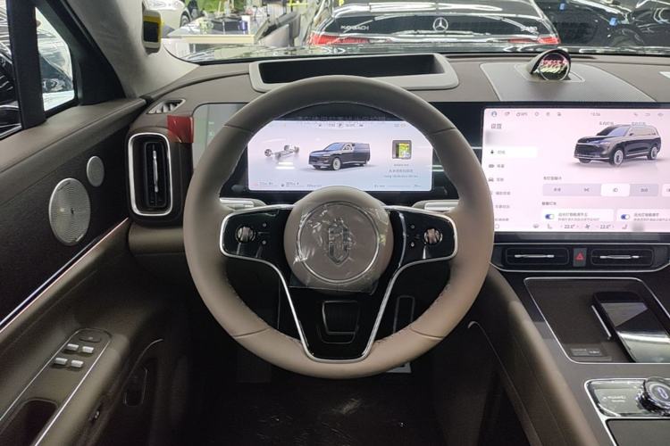 Used Hima AITO M9 2025 Extended-Range Ultra Version 52 kWh 6-Seater Steering Wheel