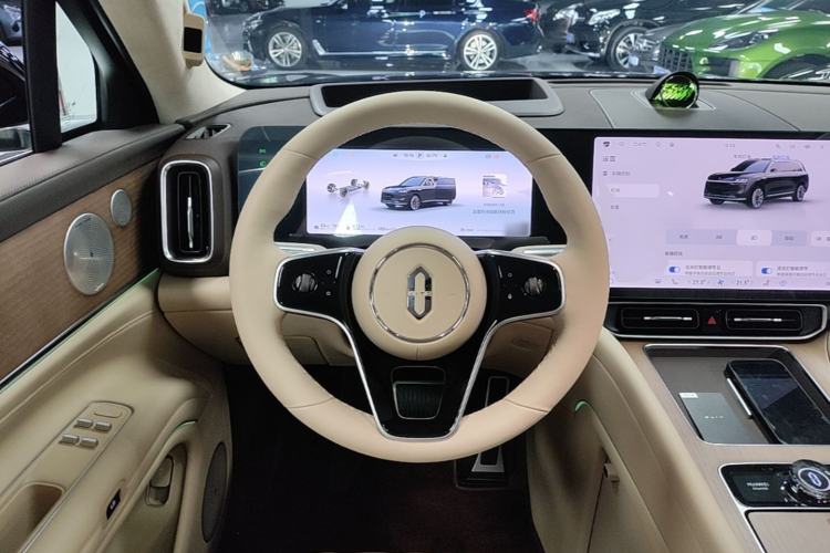 Used Hima AITO M9 2025 Extended-Range Ultra Version 52 kWh 6-Seater Steering Wheel
