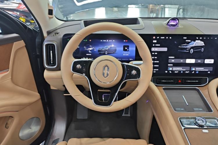 Used Hima AITO M9 2025 Extended-Range Ultra Version 52 kWh 6-Seater Steering Wheel