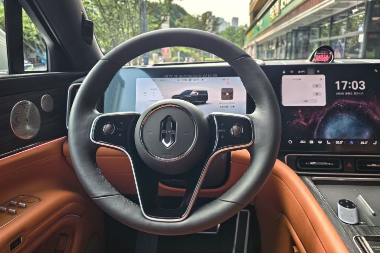 Used Hima AITO M9 2025 Extended-Range Ultra Version 52 kWh 6-Seater Steering Wheel