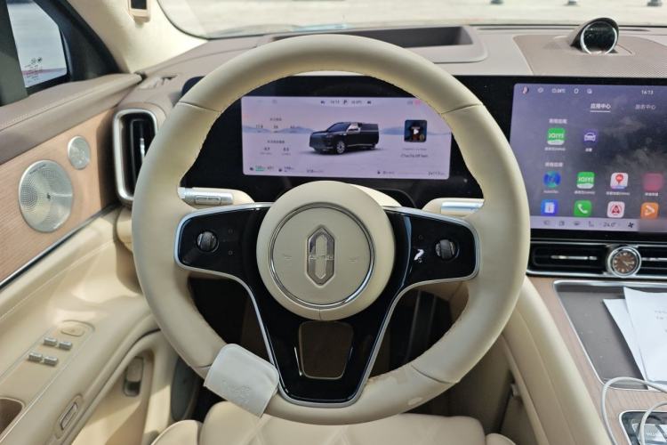 Used Hima AITO M9 2025 Extended-Range Max Version 52 kWh 5-Seater Edition Steering Wheel