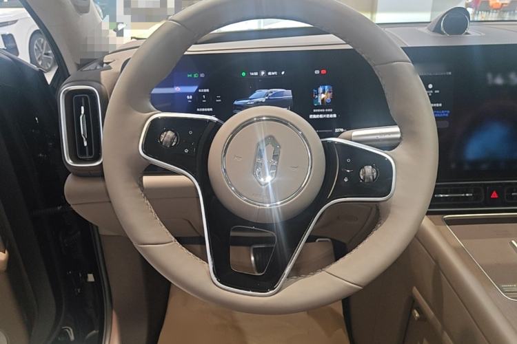 Used Hima AITO M9 2025 Extended-Range Ultra Version 52 kWh 6-Seater Steering Wheel