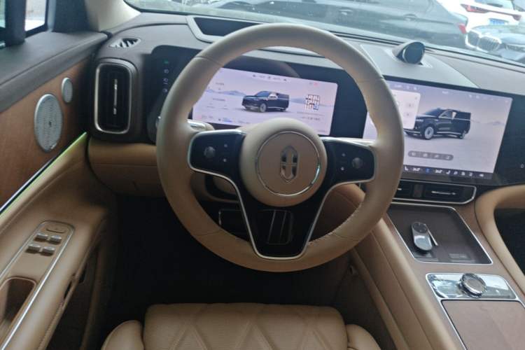Used Hima AITO M9 2025 Extended-Range Ultra Version 52 kWh 5-Seater Edition Steering Wheel
