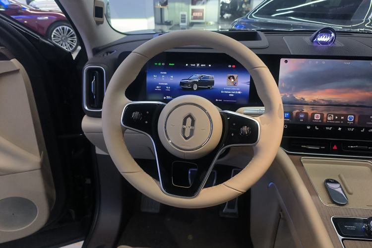 Used Hima AITO M9 2025 Extended-Range Ultra Version 52 kWh 6-Seater Steering Wheel