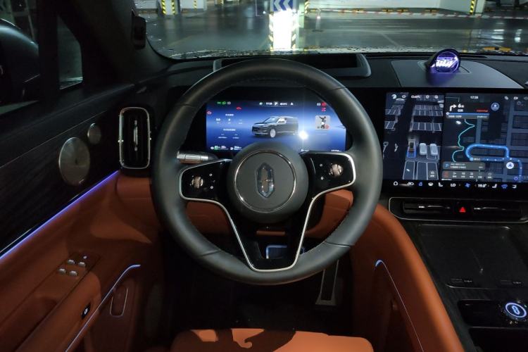 Used Hima AITO M9 2025 Extended-Range Ultra Version 52 kWh 6-Seater Steering Wheel