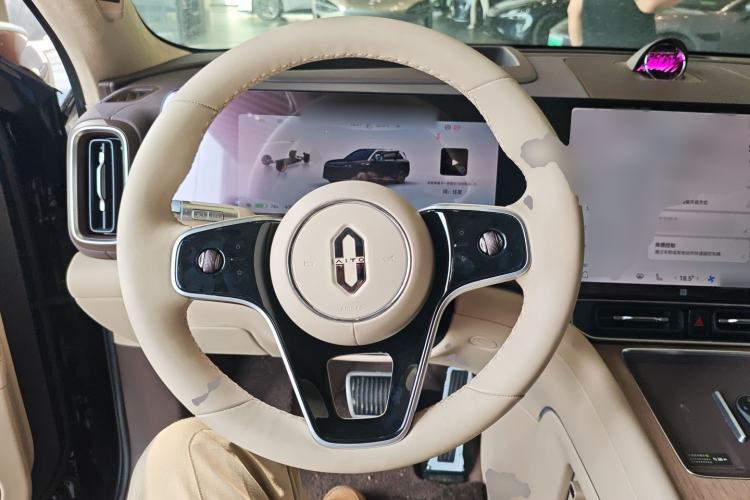 Used Hima AITO M9 2025 Model Pure Electric Ultra Edition 100kWh 6-seater (896-line LiDAR) Steering Wheel