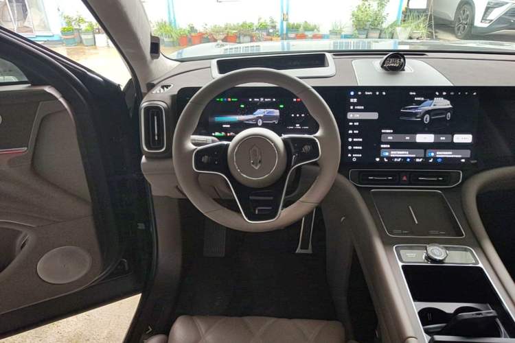 Used Hima AITO M9 2025 Extended-Range Ultra Version 52 kWh 5-Seater Edition Steering Wheel