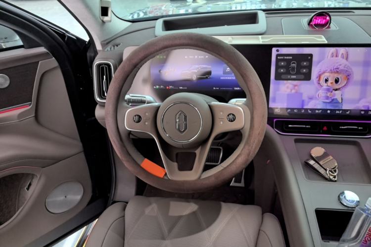 Used Hima AITO M9 2025 Extended-Range Ultra Version 52 kWh 5-Seater Edition Steering Wheel