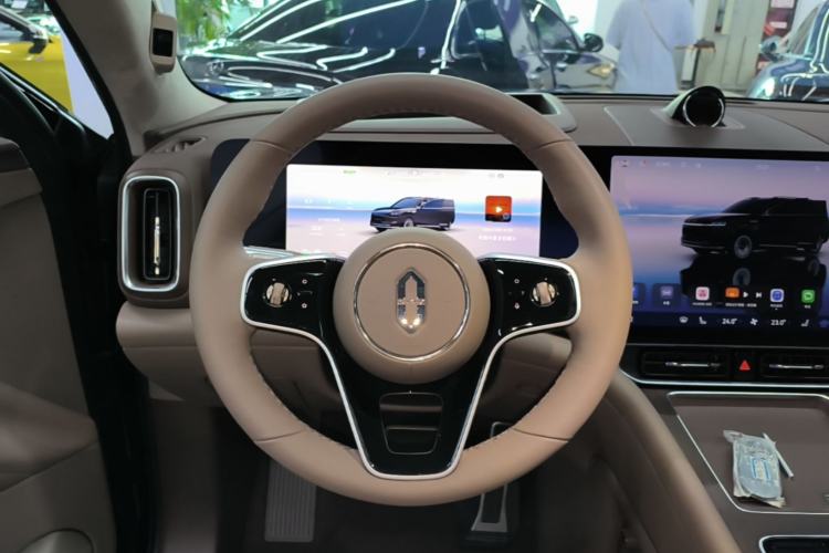 Used Hima AITO M9 2025 Extended-Range Ultra Version 52 kWh 6-Seater Steering Wheel