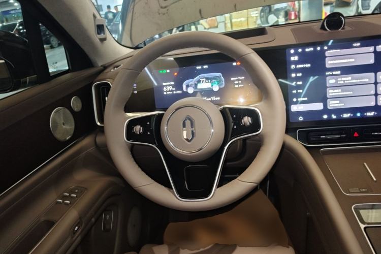 Used Hima AITO M9 2025 Extended-Range Max Version 52 kWh 6-Seater Edition Steering Wheel