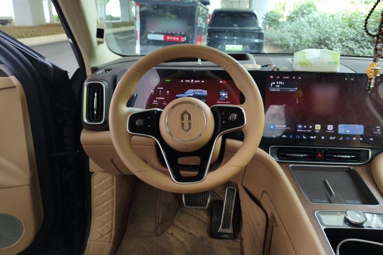 Used Hima AITO M9 2025 Extended-Range Max Version 52 kWh 6-Seater Edition Steering Wheel