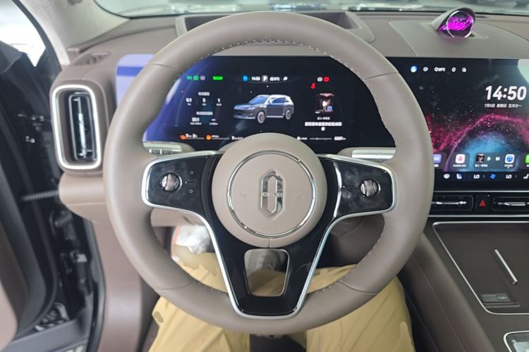 Used Hima AITO M9 2025 Extended-Range Ultra Version 52 kWh 5-Seater Edition Steering Wheel